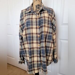 🤎 Plaid Button Down Shirt